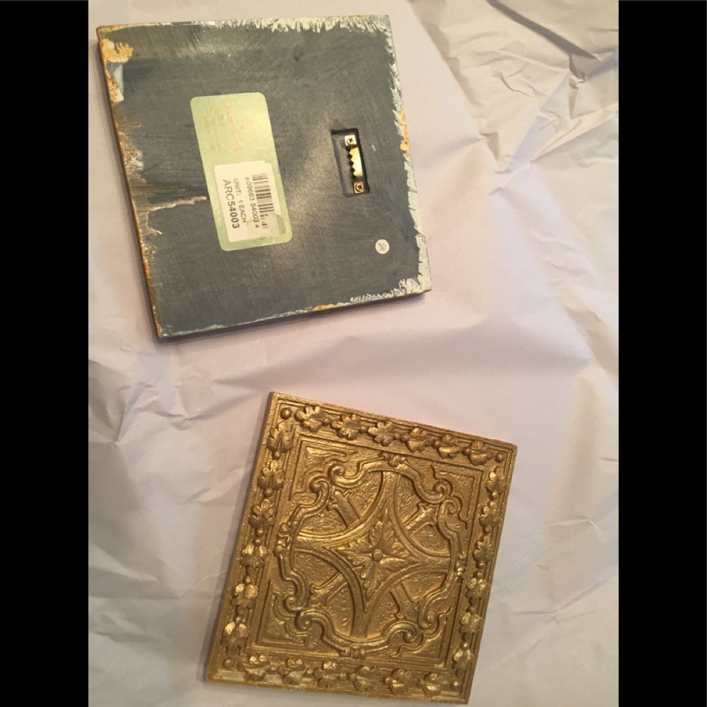 Golden leaf wall plaques